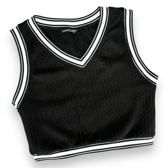 Varsity Striped Cropped Sweater Vest - Picture 2 of 11
